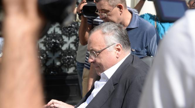 fiul sotia si dna se lupta pe mostenirea lui adamescu