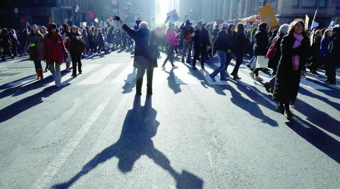 schimbare casa alba spune adio imigrantilor