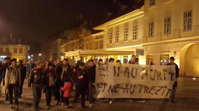 sibiu peste 20 000 de protestatari in fata casei presedintelui iohannis