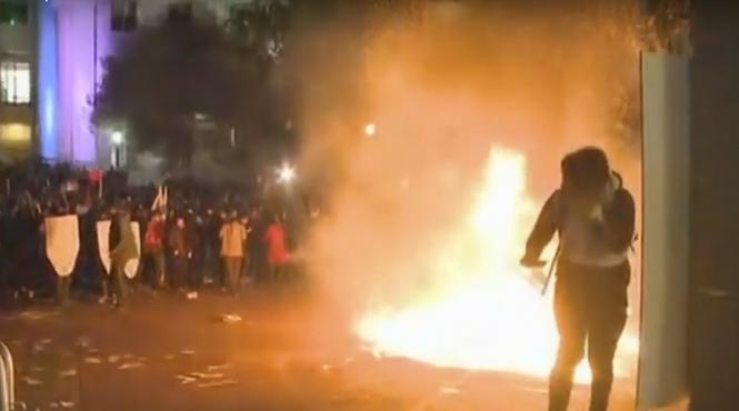 video proteste violente la universitatea berkeley din california