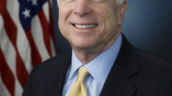 john mccain senator american romania nu si poate permite sa se retraga din lupta impotriva coruptiei