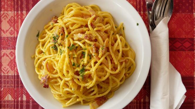 reteta zilei spaghete cu sos de ciuperci