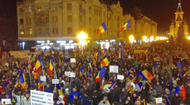 peste 3 000 de protestatari in strada la timisoara peste 500 la cluj si sibiu