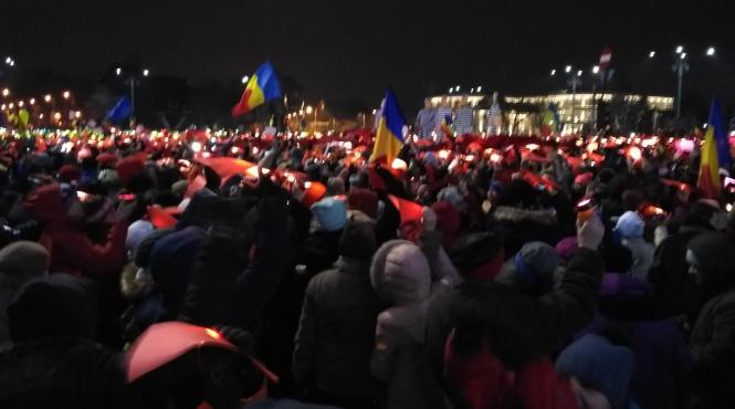 a 13 a zi de proteste in piata victoriei