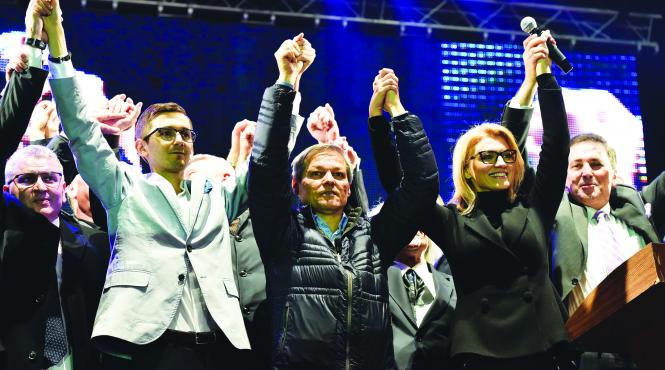 dacian ciolos intre pnl usr sau propriul partid