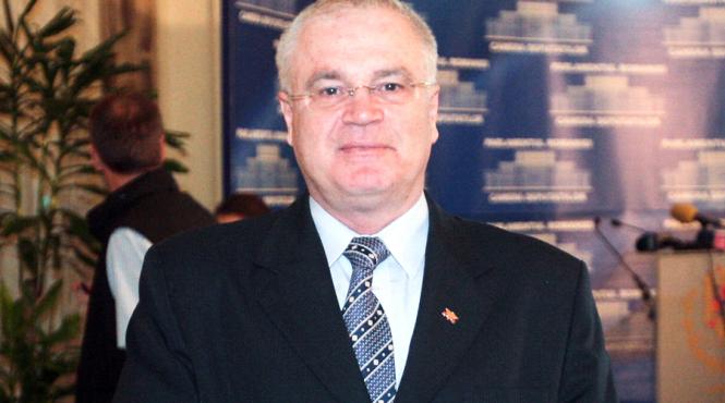 nicolicea cine insista ca ordonanta abrogata sa fie respinsa prin lege isi asuma responsabilitatea pentru efecte