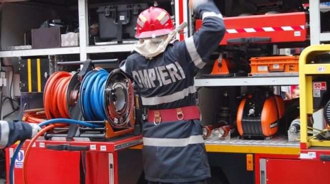 incident la o statie gpl din sibiu un sofer a plecat cu tot cu pompa