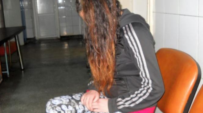 o adolescenta a fost rapita de pe strada si violata