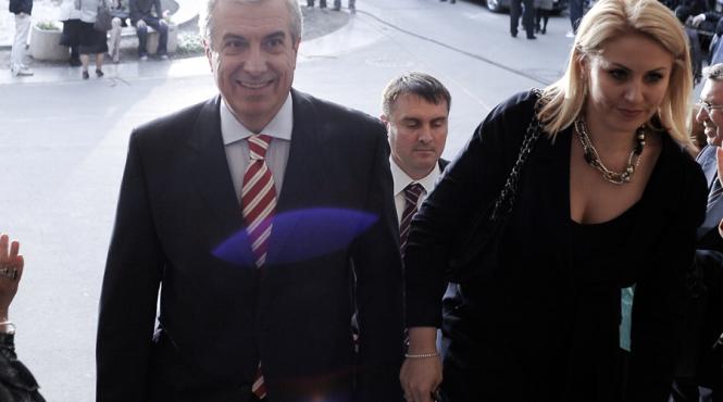 tariceanu primeste o lovitura din parte unei foste sotii