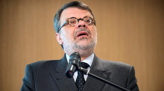 daniel barbu reciclat la aep