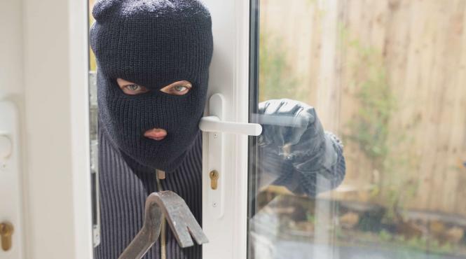 un fost ministru a fost jefuit