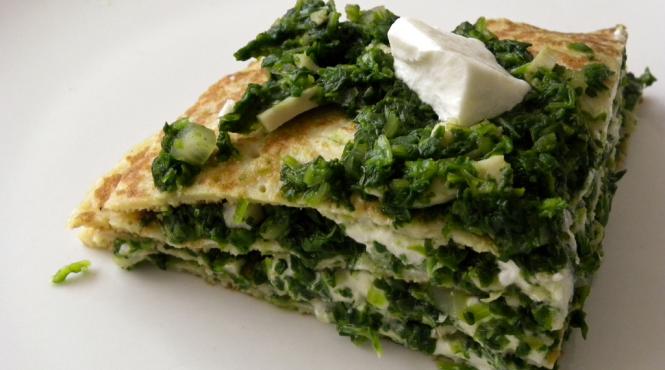 reteta zilei placinta cu branza si urzici