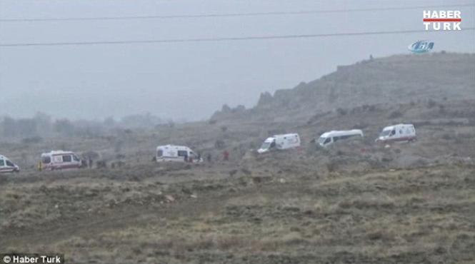 turcia trei baloane cu aer cald transportand turisti au aterizat fortat in cappadocia cel putin 49 de raniti
