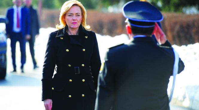 dragnea mai are un pas pana si face secret service