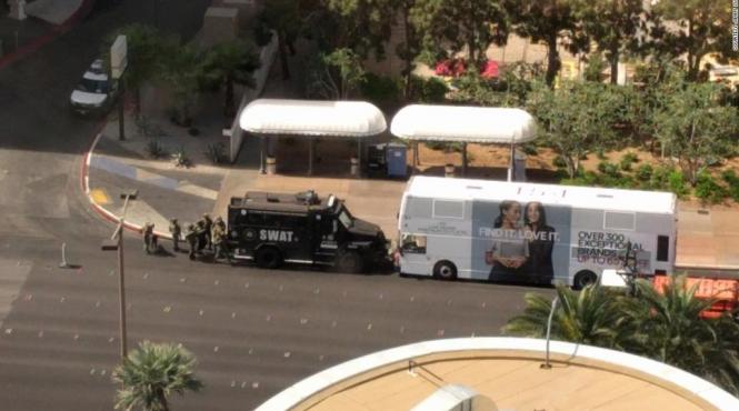 o persoana a murit in urma unui schimb de focuri in las vegas