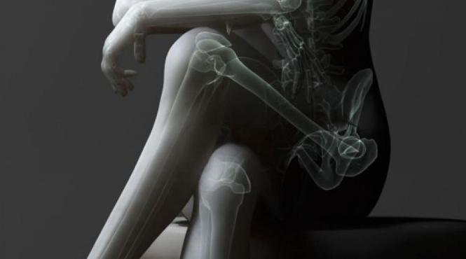 stai picior peste picior gresit afla ce efecte grave poate avea aaceasta postura