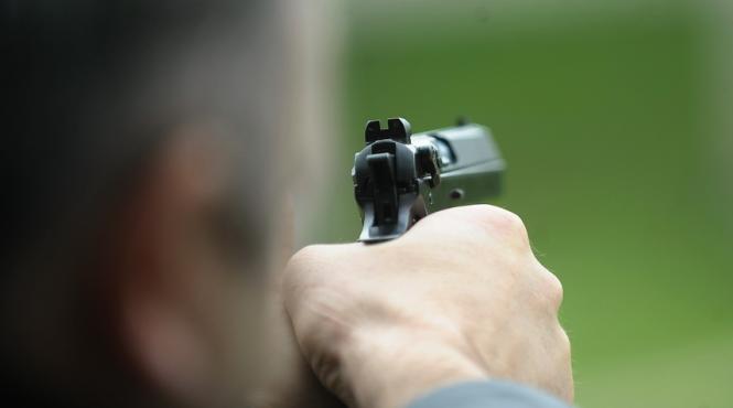 impuscaturi intr un bar din tulcea un barbat a murit