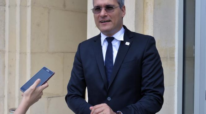 traseu de ministru tehnocrat din guvern direct la firma unui finantator al lui traian basescu