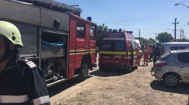 o femeie si o fetita de un an au murit strivite de o autobasculanta