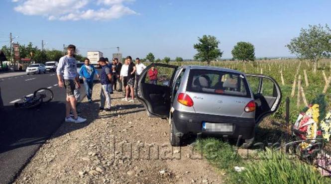 un biciclist a fost spulberat de un matiz pe dn2