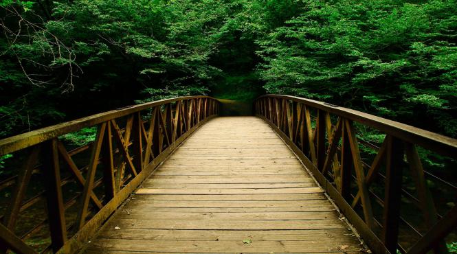 un drum national este impracticabil dupa ce un pod s a rupt