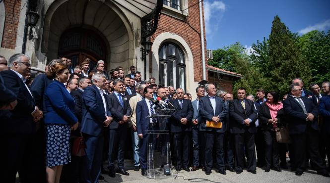 candidatii la sefia pnl in pana de idei