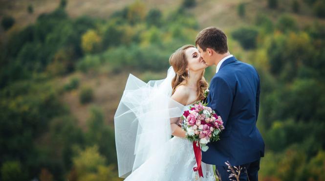 reguli de eticheta cum eviti sa le strici nunta prietenilor tai