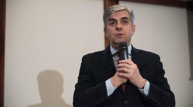 noul vice al bnr contracte cu statul si falimente