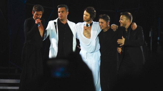 concertele take that din manchester au fost amanate dupa atacul terorist de luni seara