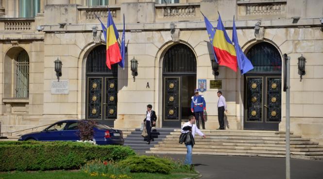 pnl a sesizat ccr in legatura cu numirea sefului doi s un sfert