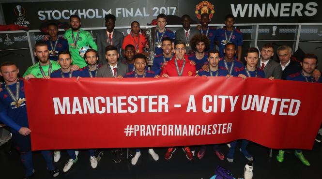 cluburile de fotbal din manchester ofera un milion de lire sterline victimelor atentatului