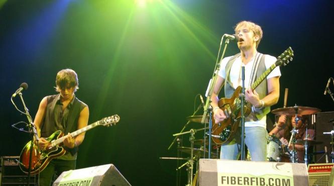 kings of leon mesaj de solidaritate cu manchester