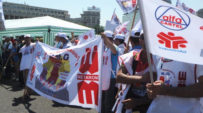 cartel alfa solicita amanarea aplicarii majorarilor salariale si pentru alesii de la toate nivelurile