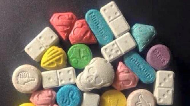o tanara care vindea zeci de pastile de ecstasy arestata de procurorii diicot