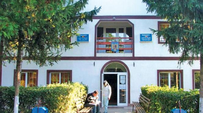 primariile afectate de capsunarii publici