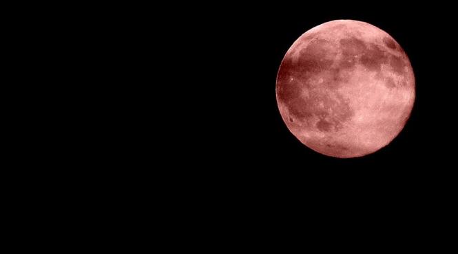luna capsuna cum influenteaza fenomenul viata zodiilor