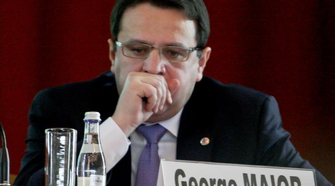 maior spune ca mail urile despre care vorbeste guccifer nu au existat