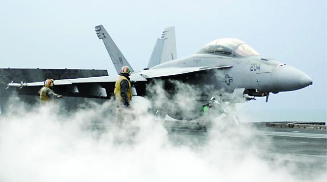 americanii dau in rusi doborand un bombardier sirian care ataca aliati