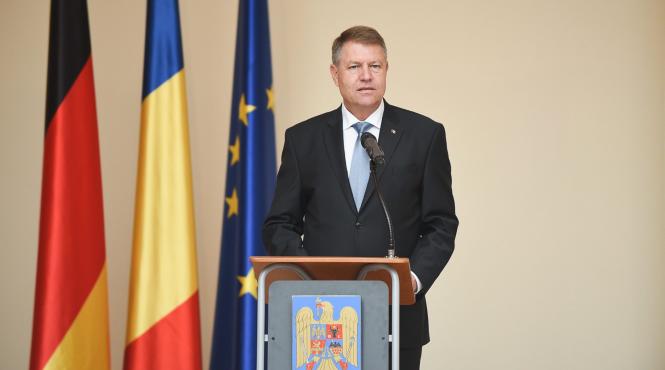 klaus iohannis decorat in capitala germaniei