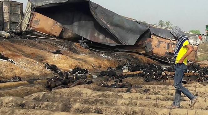 explozie ucigasa pe sosea in pakistan