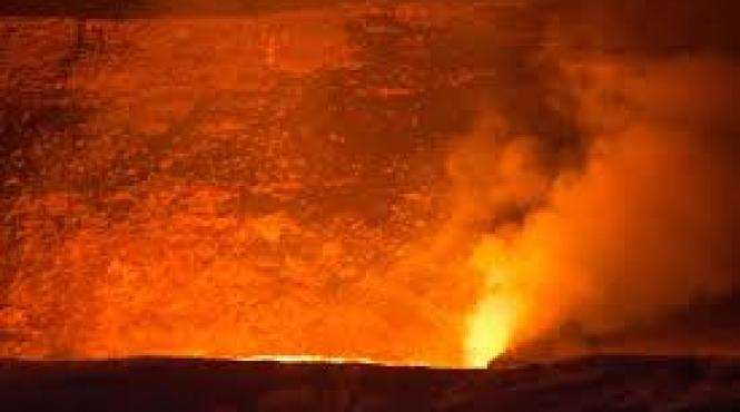 10 turisti raniti in urma eruptiei unui vulcan din java centrala