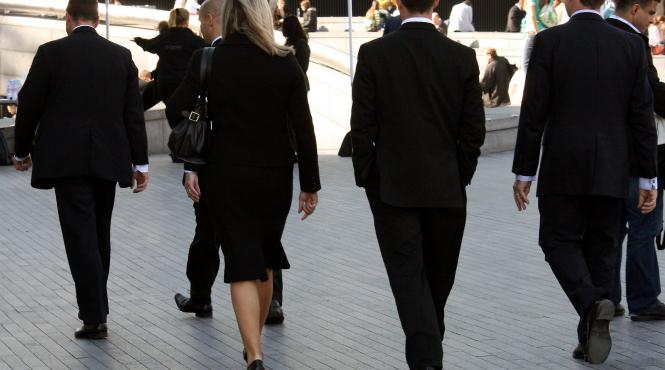 de ce partenerul de la munca este o amenintare mai mare decat o aventura