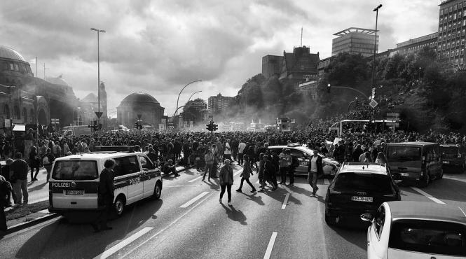 protestele anti g20 continua la hamburg