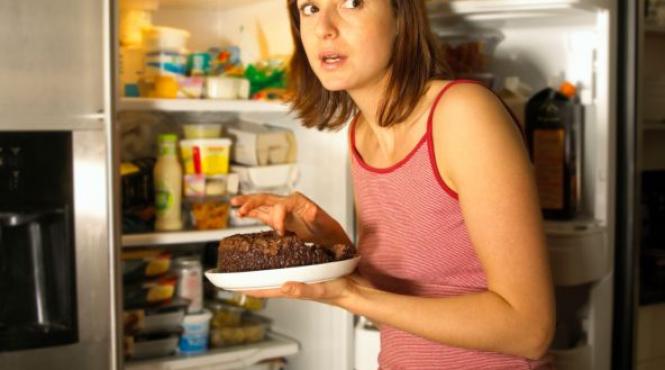 ce sa faci cand ti se face foame noaptea 3 trucuri ca sa nu te ingrasi