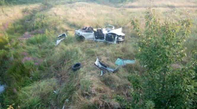 accident grav pe dn6 doi morti si trei raniti in urma unei coliziuni dintre o ambulanta si un autoturism