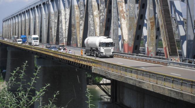 presa a speriat cnair reparatiile drumului spre mare au fost reprogramate