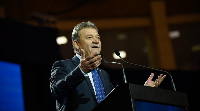 statul isi transforma primariile in multinationale peste noapte