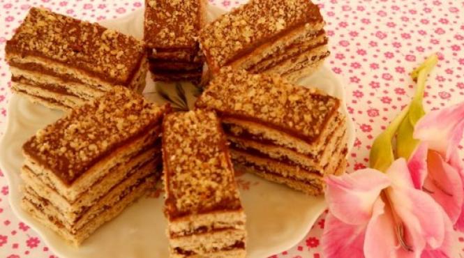 alba germeni din genul stafilococ enterobacteriacee si e coli depistati in prajitura si aperitivul sevite la o nunta