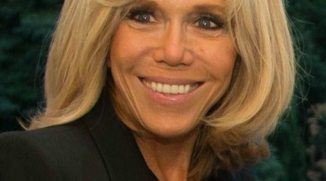 emmanuel macron criticat pentru ca doreste un statut oficial pentru sotia sa