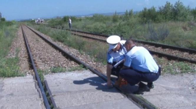 un barbat din satu mare a fost spulberat pe calea ferata de un tren